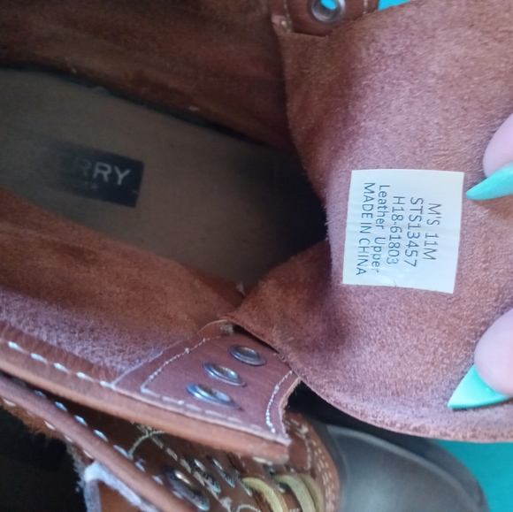 Boots - Picture 4 of 8